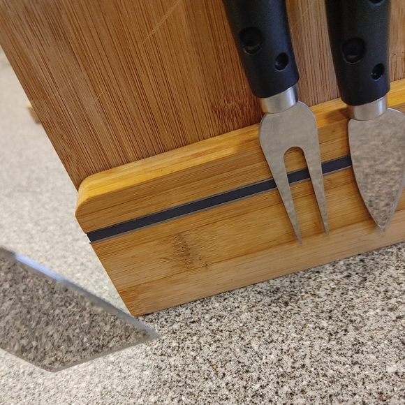 CHEESE BOARD MAGNETIC SET - Picture 6 of 14